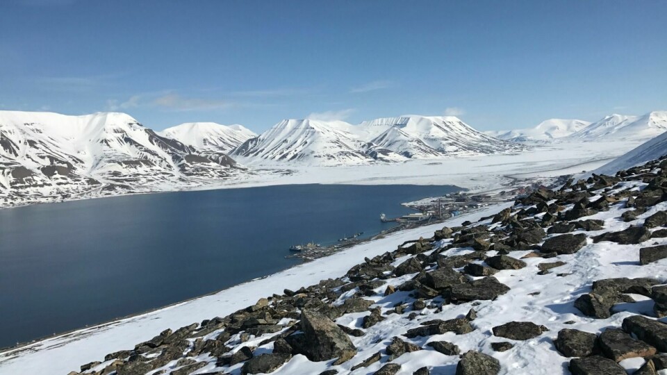 On Mai 25 plenty of snow remained in Longyearbyen. The last two days of May became much warmer and resulted in an above-average overall temperature for the month.