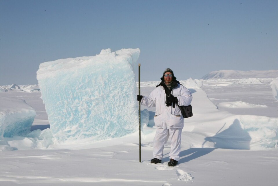 Member of SSC/IUCN polar bear specialist group. Member of SSC/IUCN polar bear specialist group.