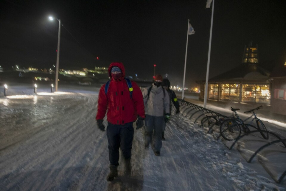 Ikke alle hadde fått med seg at sikkerhetskurset var avlyst. De tre franskmennene Besile Le Maut, Gwendal Henaff og Gregory Tran var på vei til Unis litt før klokken åtte.