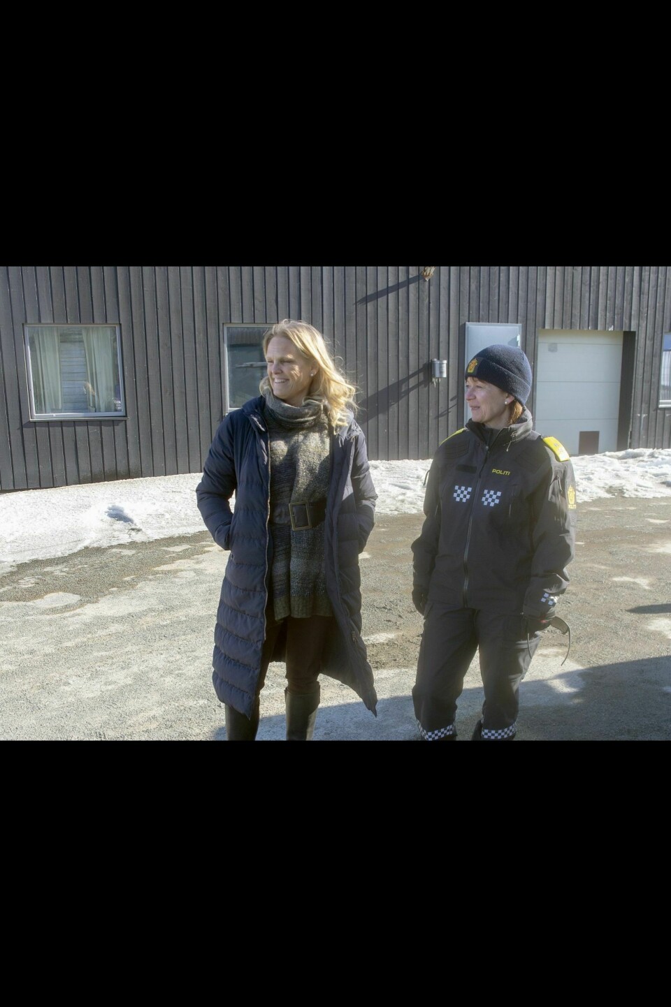 FIKK ETT ÅR: Statsråd med ansvar for Svalbard, Ingvill Smines Tybring-Gjedde (Frp), fikk et år i ministerstolen. Bildet ble tatt da hun besøkte Svalbard i mai, da hun blant annet møtte sysselmann Kjerstin Askholt (t.h.).