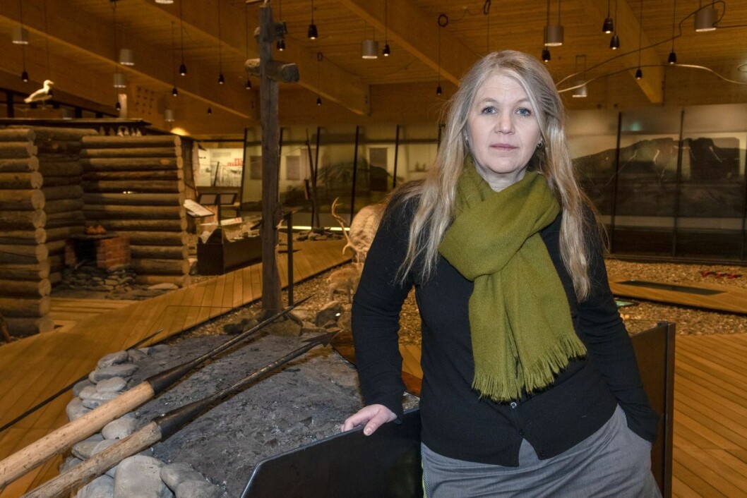 Hilde Rokkan sier hun lærer mye om Svalbard bare ved å være på jobb. Hilde Rokkan sier hun lærer mye om Svalbard bare ved å være på jobb.