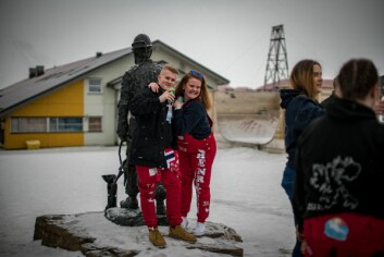 Rudi Jakobsen og russepresident Amalie Henriksen. Rudi Jakobsen og russepresident Amalie Henriksen.