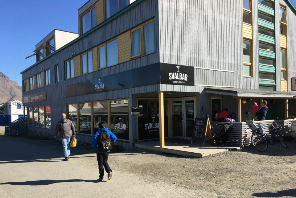 En mann ble tatt etter tyveri her på Svalbar søndag.