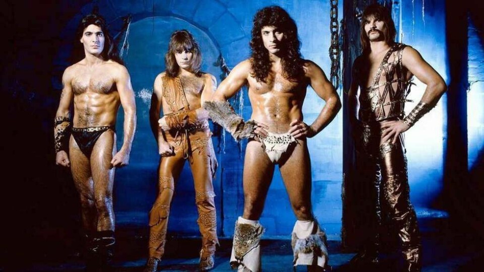 Det verdenskjente heavy metal-bandet Manowar skal spille i Longyearbyen 16. april. Det verdenskjente heavy metal-bandet Manowar skal spille i Longyearbyen 16. april.