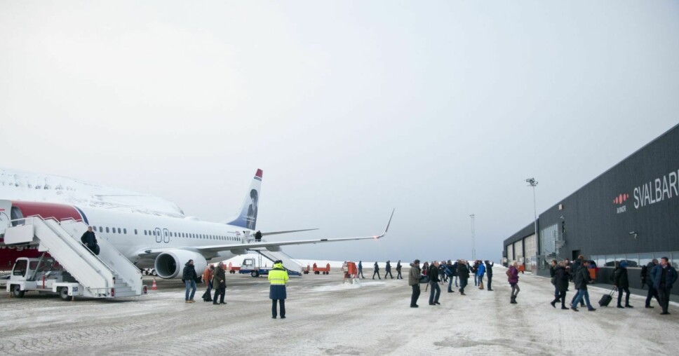Personkontroll: Sysselmesteren vil med den nye loven kunne gjennomføre ID-kontroll av reisende til og fra Svalbard med både fly og båt.