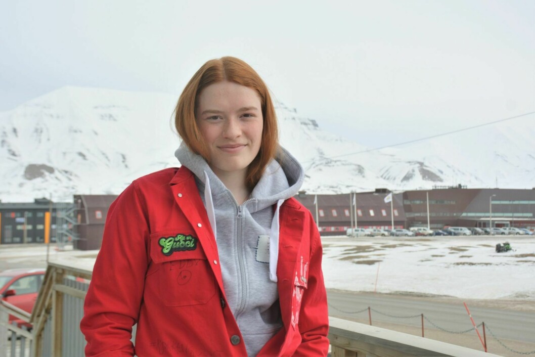 Russepresident: Ronja Hermansen (19) er årets russepresident i Longyearbyen. For Hermansen og resten av russekullet har det vært spesielt viktig  at ingen ble utelatt på grunn av økonomi.