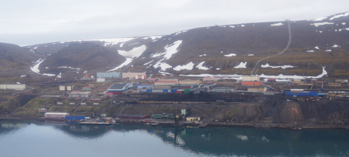 Varer fra Russland til Barentsburg er nå på vei opp med båt