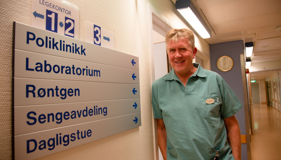 Ole Tveiten er smittevernoverlege ved Longyearbyen sykehus. Han har testutstyr klart, om sykehuset mistenker at noen er smittet av legionella.