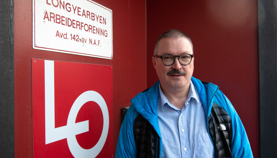 Leder av Svalbard Ap., Svein Jonny Albrigtsen, fikk nesten halvparten av de 39 partimedlemmene med på møtet.
