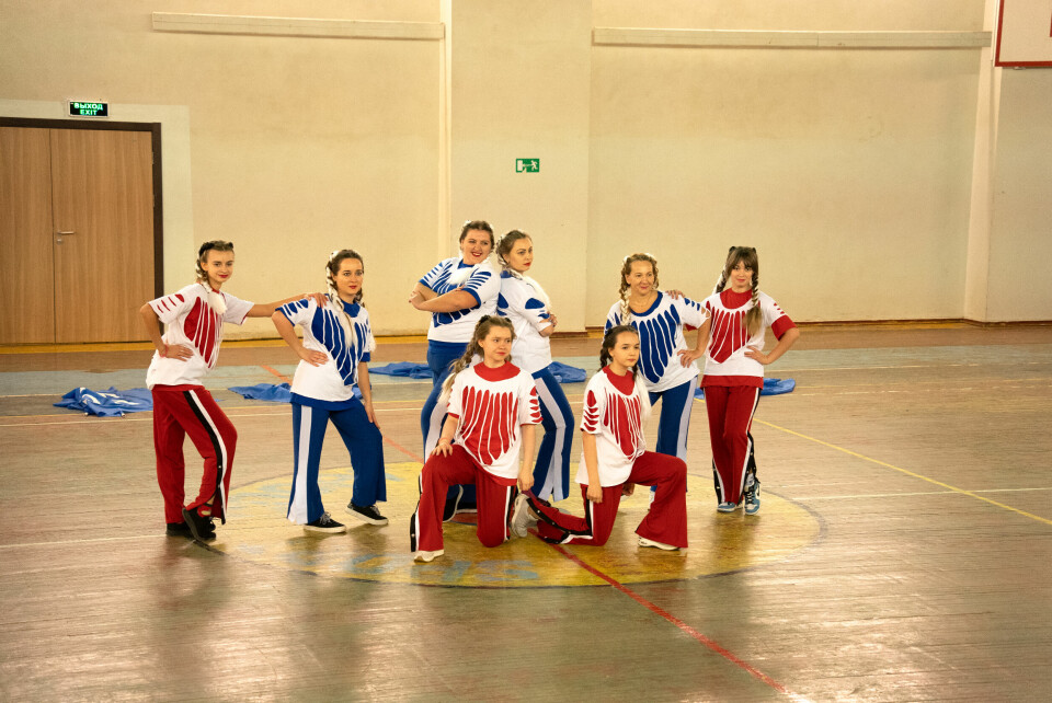 Mellom kampene ble det også avholdt pauseunderholdning av danserne i Barentsburg.