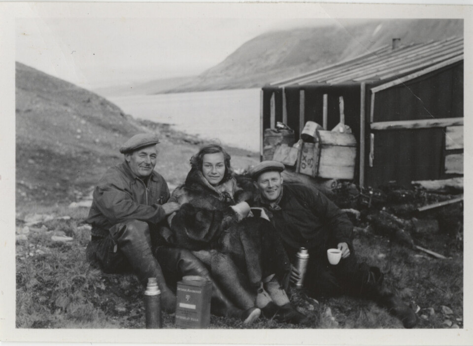 Brøt barrierer: Brit Hofseth møtte fangstmennene Henri Rudi (t.v.) og Schjølberg Nilsen da hun var på geologisk feltarbeid på Nordøst-Grønland.