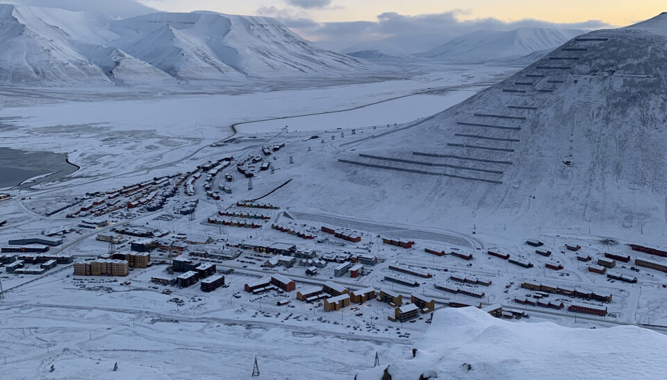Det er trangt om plassen i Longyearbyen. Det er trangt om plassen i Longyearbyen.