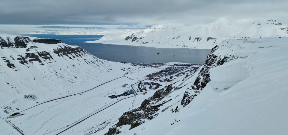 Longyearbyen fra Gruvefjellet.