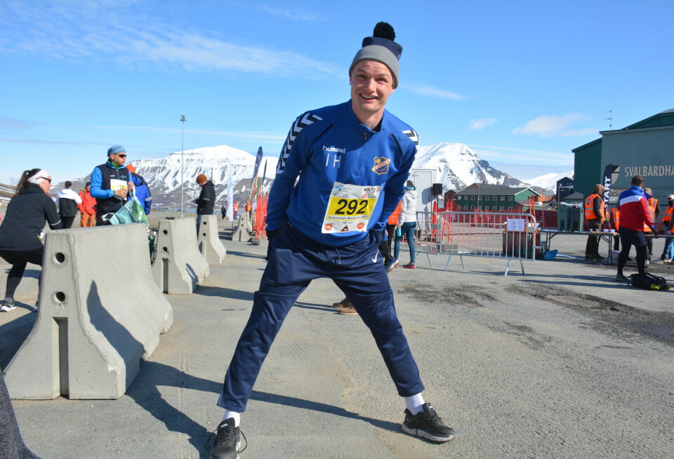 En langtur og noen småturer er alt Isak Hågensen (25) har lagt ned av forberedelser til Spitsbergen maraton