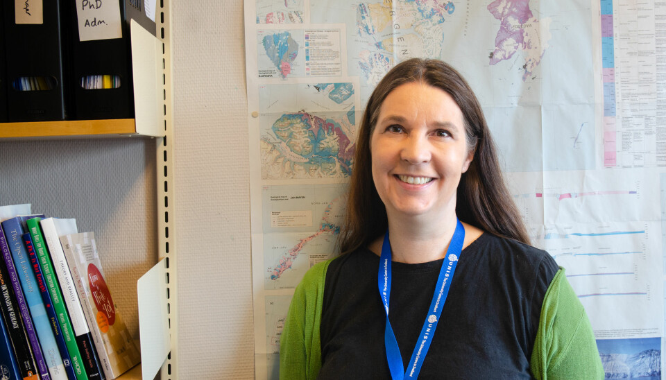 Maria Jensen, einingsleiar for arktisk geologi ved Unis, bestod nyleg kvalifikasjonskravet for å få tittelen «Framragande undervisar».