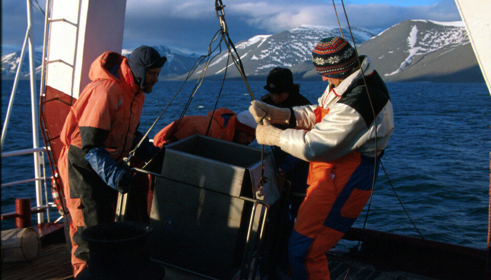 Prøvetaking dyreplankton. Jan Marcin, Stig Falk-Petersen og Kjersti Dale.