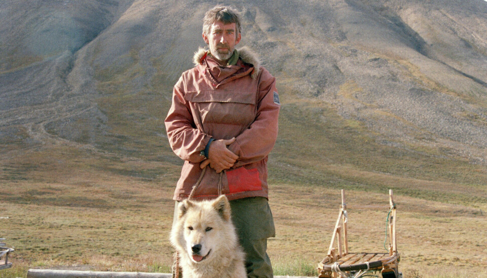 Robin Buzza med hunden Sernaq i 1998.