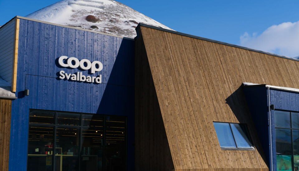 Sammenlignet med samme periode i fjor, har Coop Svalbard så langt klart å kutte 52.000 plastposer i år.