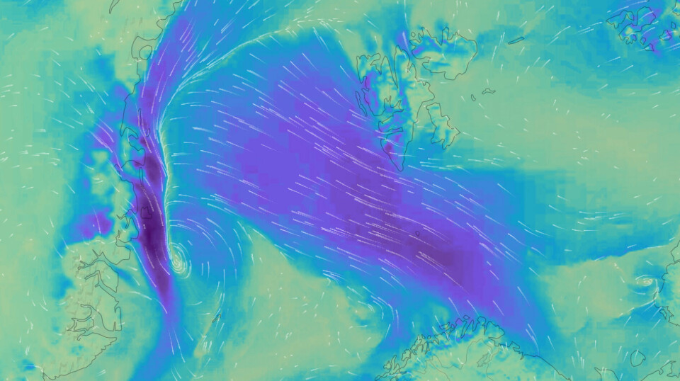 Like før klokken 11 mandag viser vindkartet et vindsystem utenfor Grønland. Dette systemet drar til seg vind fra sørøst, noe som ser ut til å være grunnen til vinder som er meldt i Longyearbyen.