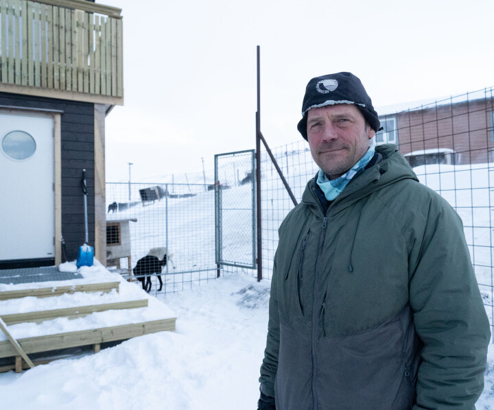 Tommy Jordbrudal i Husky Travellers er kritisk til aktørene i Adventdalen ikke har fått bedre tid på å forberede seg på strømutfallet.
