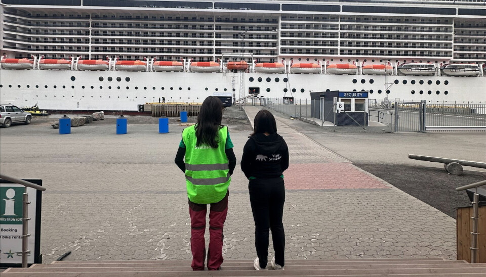 Det bor folk fra over 50 nasjoner i Longyearbyen. Forfatterne av dette innlegget anerkjenner at Norge har behov for å få kontroll med den sterke befolkningsveksten de siste 10-15 årene.
