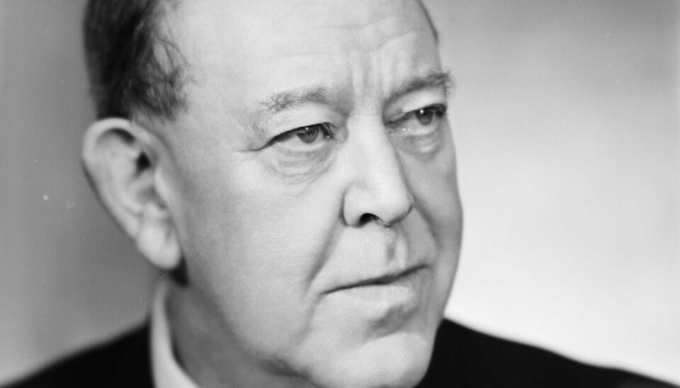Utenriksminister Trygve Lie (bildet) er i Moskva, og ligger natt til 12. november og sover på sitt rom på Hotel National. Brått blir han oppringt og vekket av ambassadør Rolf Andvord. Sovjetunionens utenriksminister Vjatsjeslav Molotov har innkalt dem til et nattlig hastemøte, skriver Per Arne Totland.