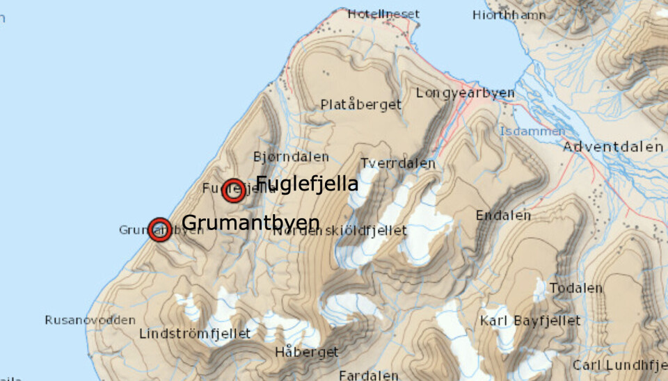 Grumantbyen ligger vest for Longyearbyen.